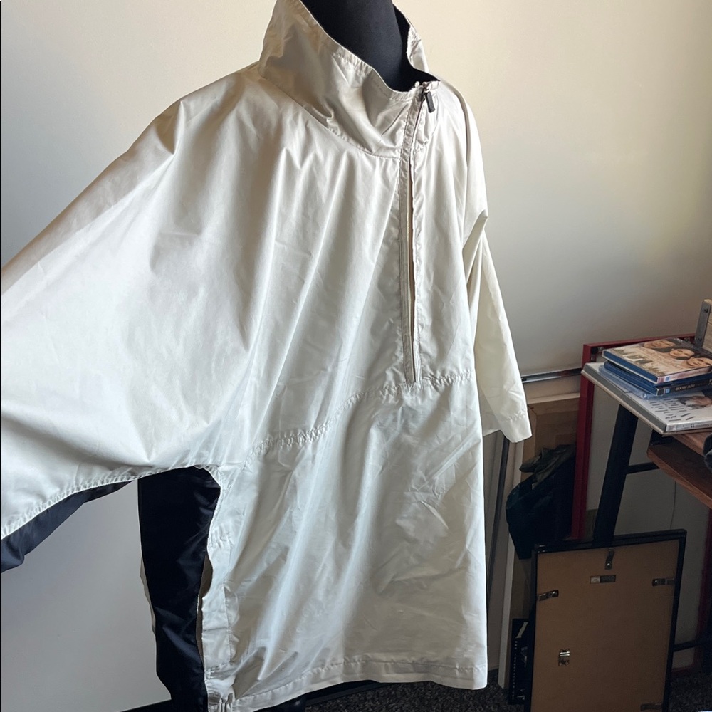 Dockers Men's Performance Jacket in White and Black